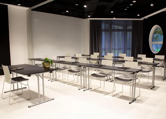 Hotel Ginn Berlin Potsdam 4*